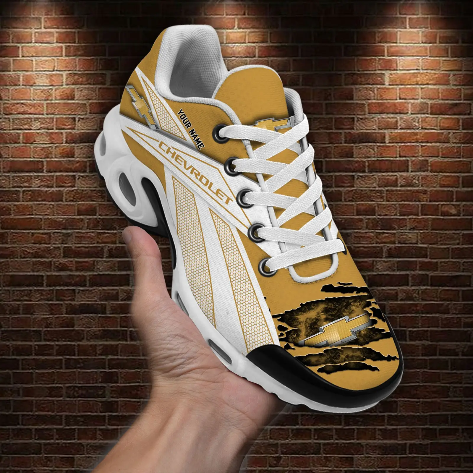 Chevrolet Air Max Plus Shoes Sneakers For Men And Women Chevrolet Air Max Plus Shoes Sneakers For Men And Women - Image 1