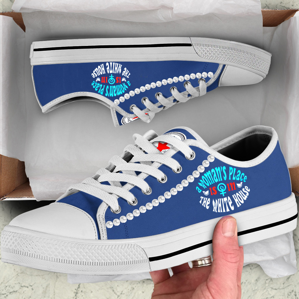 Chuck And Pearls Low Top Shoes A Women's Palace Is In The White House USA Vote Blue Low Top Sneakers