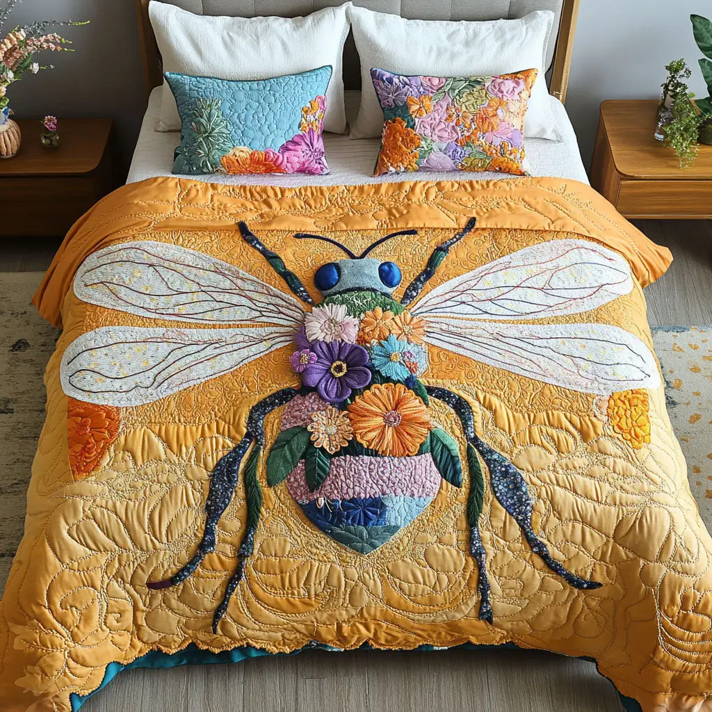 Golden Bloom Quilted Bedding Set Special Home Gift Idea for Comfortable Living