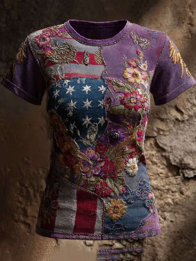 Patriotic Floral American Flag T-Shirt 250th Anniversary USA Vintage Art Gift For Mom Mother Day